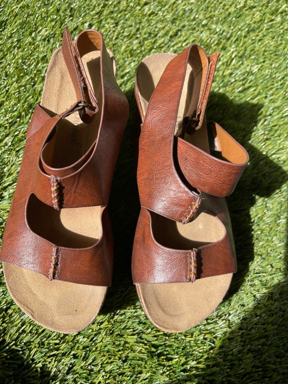 Pierre Dumas Brown Leather Wedge Sandals - Picture 2 of 7